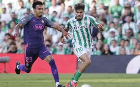 Abde ante Omar en el partido de la primera vuelta.