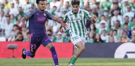 Abde ante Omar en el partido de la primera vuelta.