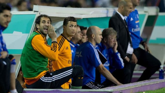Diego López, en un partido con el Real Madrid junto a Cristiano Ronaldo.