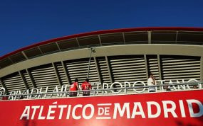 Estadio Metropolitano durante un partido del Atlético de Madrid.