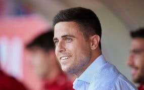 Alessio Lisci, en el banquillo del Mirandés.