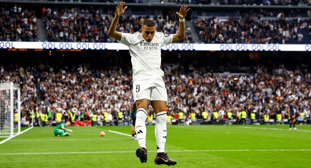 Kylian Mbappé celebra uno de sus goles contra el Celta de Vigo.