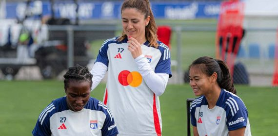 Bècho, Van de Donk y Sombath durante un entrenamiento.