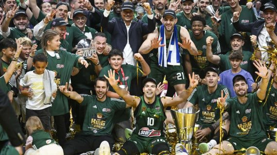 El Panathinaikos celebra la pasada Euroliga.