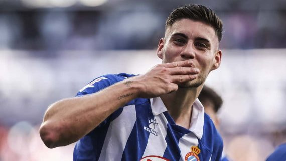 Roberto Fernández, delantero del Espanyol.