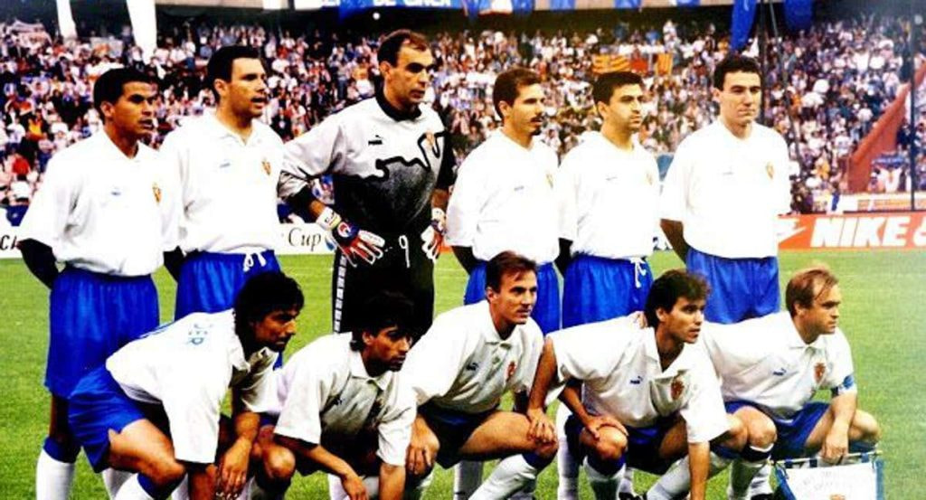 La Recopa ganada por el Zaragoza al Arsenal cumple 30 años: quiénes fueron y qué han hecho después los 'Héroes de París'