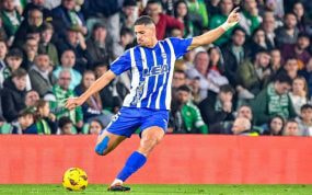 El central de Alavés es uno de los favoritos para la zaga rojilla.