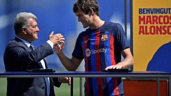 Marcos Alonso no seguirá en el Barça la próxima temporada.