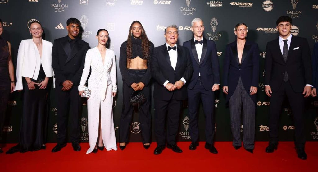 Lamine Yamal y Aitana Bonmatí, junto con el resto de la expedición del FC Barcelona en la Gala del Balón de Oro.