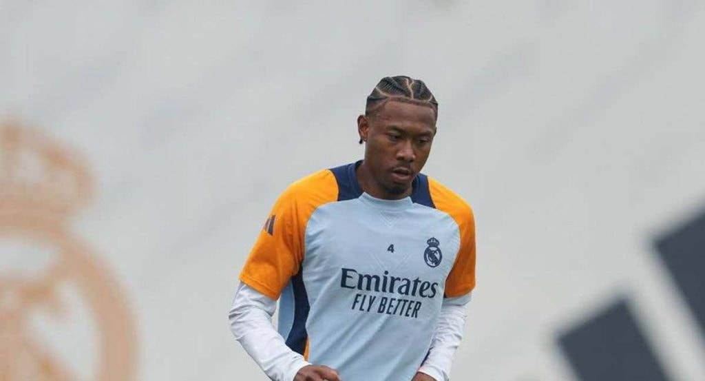 Alaba, en un entrenamiento con el Real Madrid.