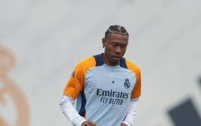 Alaba, en un entrenamiento con el Real Madrid.