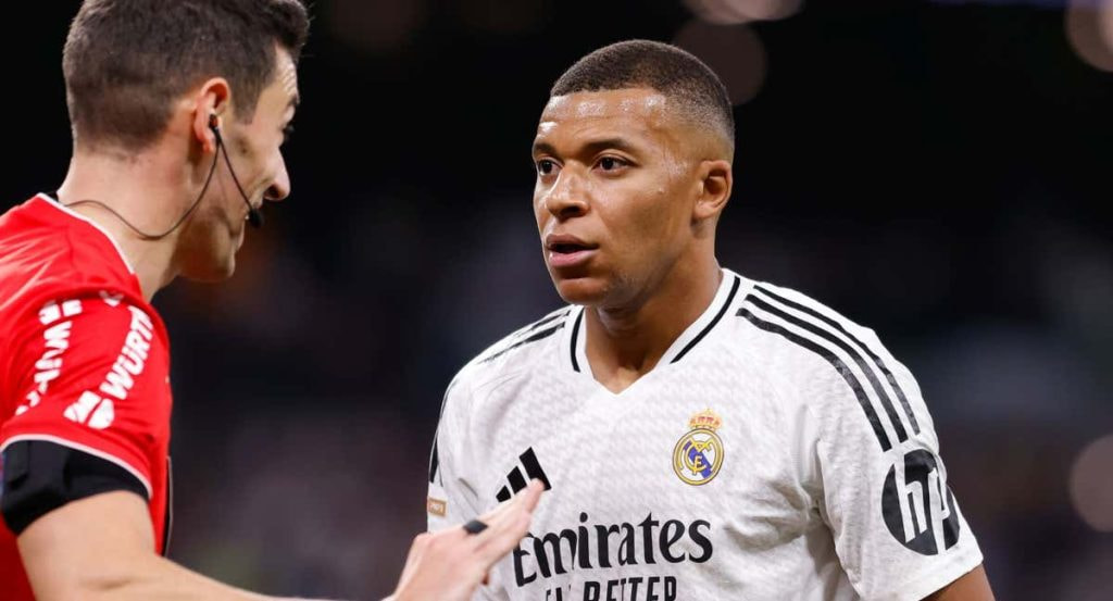 Mbappé, en el partido ante el Alavés.