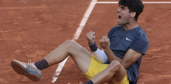 Carlos Alcaraz será el tenista mejor pagado de Nike tras renovar su acuerdo.