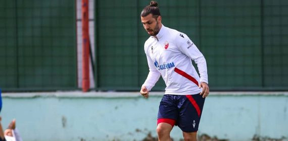 Aleksandar Dragovic en un entrenamiento.