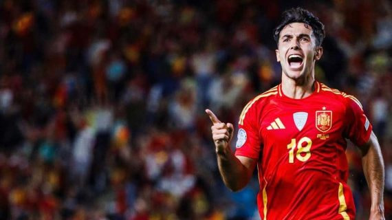 Zubimendi celebra su gol a Dinamarca en octubre.