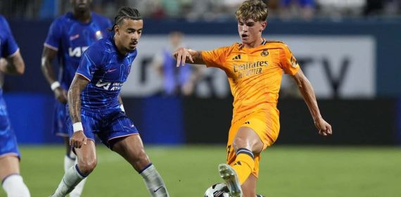 Nico Paz, durante el Real Madrid-Chelsea de Charlotte.