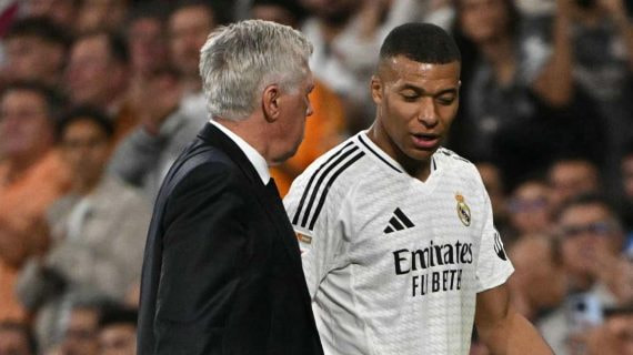 Carlo Ancelotti y Kylian Mbappé en el Santiago Bernabéu.
