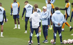Ancelotti, en un entrenamiento de esta temporada.