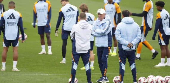 Ancelotti, en un entrenamiento de esta temporada.