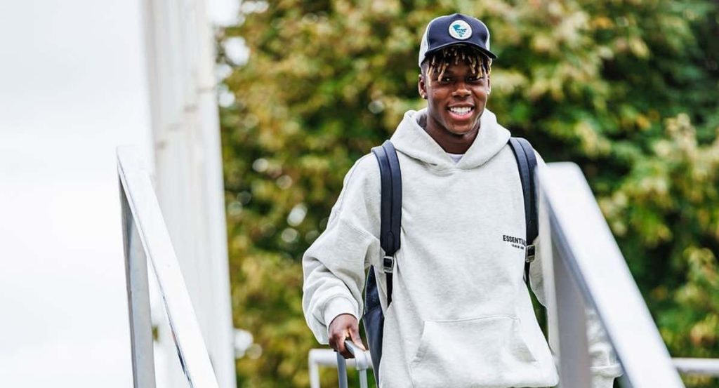 Nico Williams, a su llegada ayer a Las Rozas.