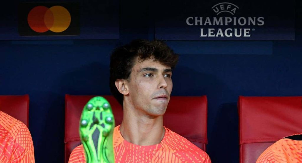 Joao Félix, en el banquillo contra el Brujas.