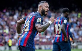 Memphis celebra un gol con el Barcelona esta temporada.