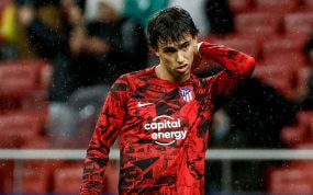 Joao Félix, en el calentamiento del Atlético-Barça, del domingo 8 de enero de 2023, en el Metropolitano.