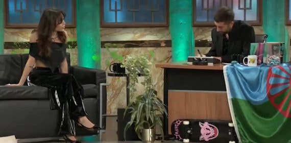 Danna Paola, durante su entrevista en La Revuelta.