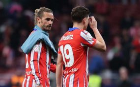 Griezmann junto a Julián Alvarez.