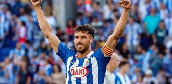 Puado con el brazalete de capitán del Espanyol.