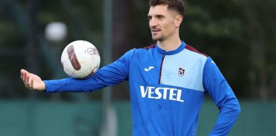 Thomas Meunier, durante un entrenamiento con el Trabzonspor.
