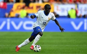 Kanté durante la Eurocopa con Francia.