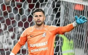 Horatiu Moldovan, en un partido con el Rapid.