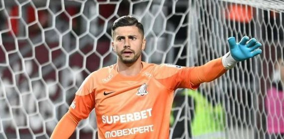 Horatiu Moldovan, en un partido con el Rapid.
