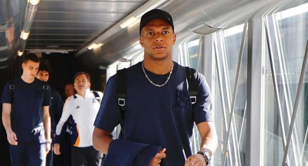 Mbappé, durante un viaje con el Real Madrid.