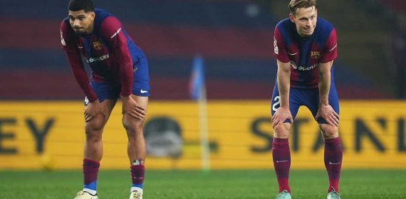 Araujo y De Jong acaban contrato en 2026.