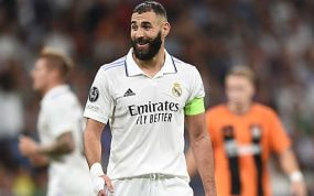 Benzema, ante el Shakhtar.