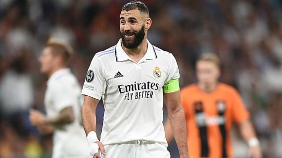 Benzema, ante el Shakhtar.