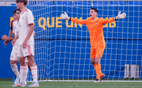 Yako en el partido de Youth League contra el Bayern de Múnich.