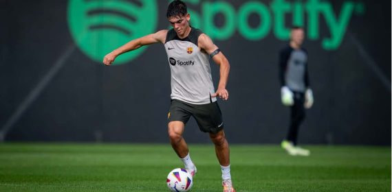 Álex Valle en un entrenamiento con el Barça.