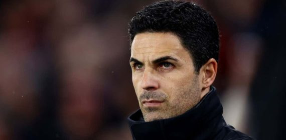 Arteta durante un partido del Arsenal esta temporada.