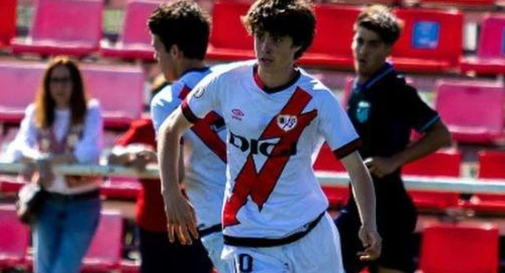 Marcos Parriego, con el Rayo Vallecano.