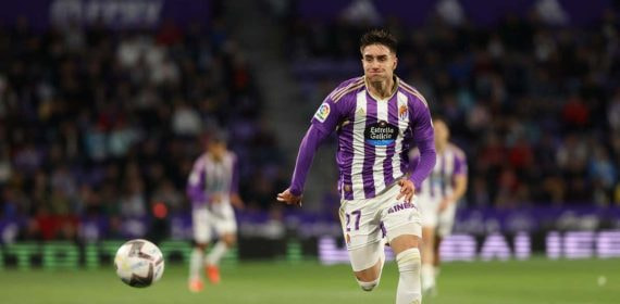 Iván Fresneda en un partido del Real Valladolid.