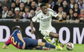 Acción en el Clásico de Liga