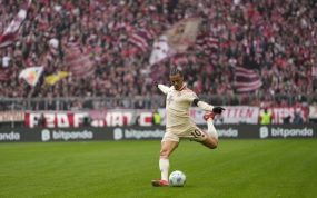 Leroy Sané en un partido con el Bayern.