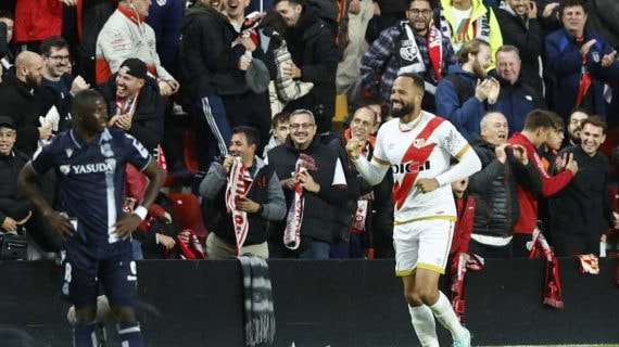 Bebé tras marcar el empate a dos goles en el partido ante la Real Sociedad de la temporada 23/24.