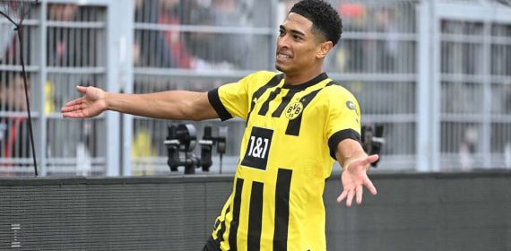 Jude Bellingham celebrando un gol en la Bundesliga.