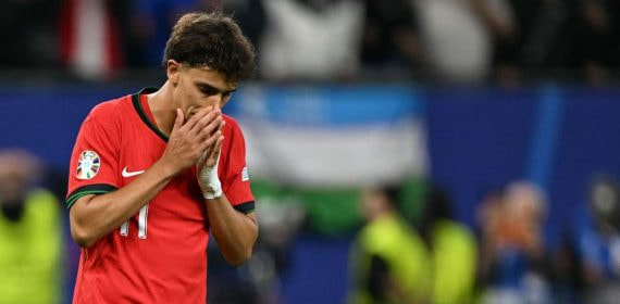 Joao Félix, con Portugal.