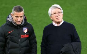 Berta y Cerezo antes de un partido del Atlético.