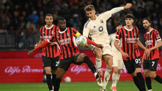 Diego Llorente, en un amistoso de la Roma ante el Milan.